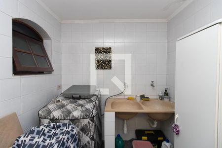 Casa à venda com 180m², 4 quartos e 2 vagasÁrea de Serviço