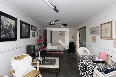 Casa à venda com 180m², 4 quartos e 2 vagasQuarto Suíte 2