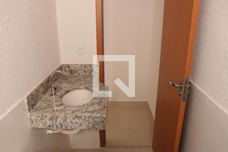 Casa de condomínio para alugar com 60m², 2 quartos e 1 vagaBanheiro da Suíte