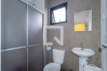 Banheiro de kitnet/studio para alugar com 1 quarto, 28m² em Mooca, São Paulo