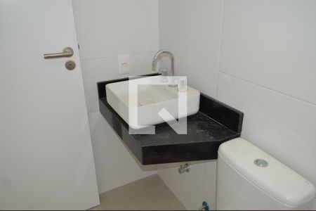 Casa para alugar com 122m², 2 quartos e 2 vagasBanheiro