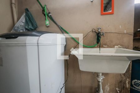 Casa à venda com 528m², 5 quartos e 2 vagas Casa à venda com 528m², 5 quartos e 2 vagasLavanderia Casa 2