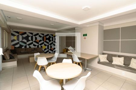 Apartamento para alugar com 28m², 1 quarto e sem vagaÁrea comum - Salão de festas