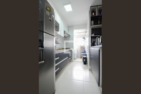 Apartamento à venda com 56m², 2 quartos e 1 vaga Apartamento à venda com 56m², 2 quartos e 1 vagaCozinha - Armários