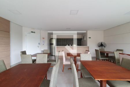 Apartamento à venda com 56m², 2 quartos e 1 vaga Apartamento à venda com 56m², 2 quartos e 1 vagaÁrea comum - Salão de festas