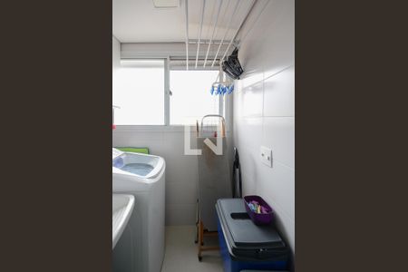 Apartamento à venda com 56m², 2 quartos e 1 vaga Apartamento à venda com 56m², 2 quartos e 1 vagaÁrea de Serviço