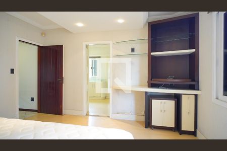 Casa para alugar com 350m², 5 quartos e 4 vagasSuíte 1