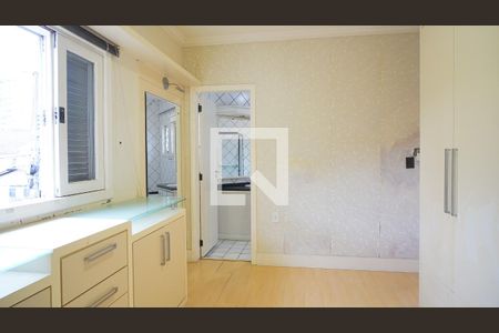 Casa para alugar com 350m², 5 quartos e 4 vagasCloset da suíte