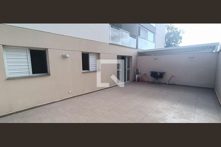 Apartamento para alugar com 117m², 2 quartos e 1 vagaQuintal