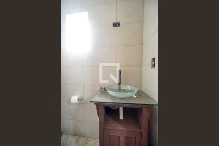 Casa à venda com 340m², 4 quartos e 1 vaga Casa à venda com 340m², 4 quartos e 1 vagaBanheiro da suíte 03