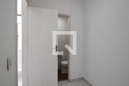 Apartamento para alugar com 70m², 2 quartos e 1 vagaQuarto de Serviço