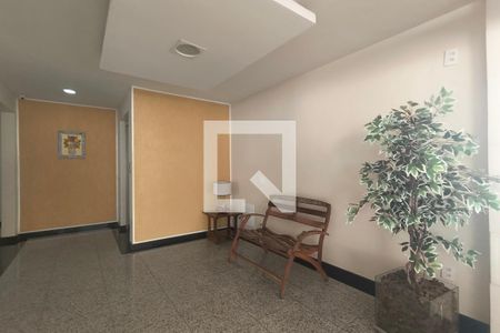 Apartamento para alugar com 70m², 2 quartos e 1 vagaHall de entrada