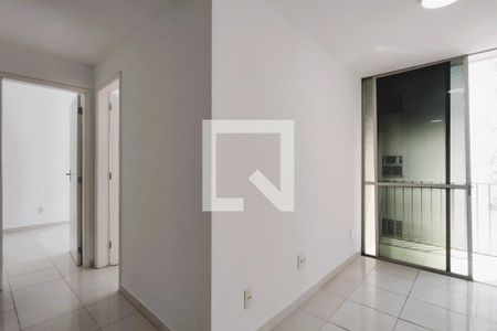 Apartamento para alugar com 70m², 2 quartos e 1 vagaSala
