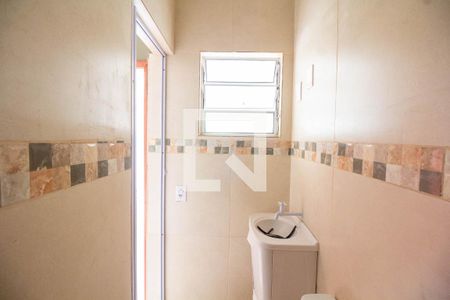 Casa para alugar com 31m², 2 quartos e sem vagaBanheiro