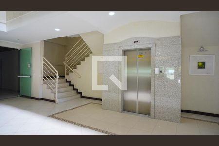 Apartamento para alugar com 297m², 3 quartos e 2 vagasCorredor