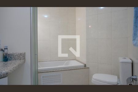 Apartamento para alugar com 297m², 3 quartos e 2 vagasBanheiro da Suíte
