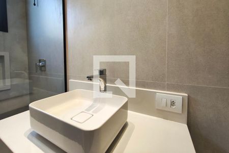 Casa de condomínio à venda com 210m², 3 quartos e 4 vagasBanheiro Suíte