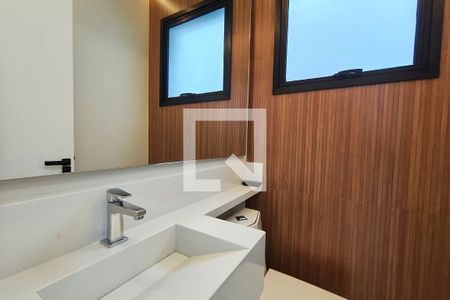 Casa de condomínio à venda com 210m², 3 quartos e 4 vagasLavabo