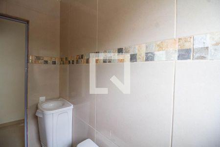 Casa para alugar com 49m², 2 quartos e sem vagaBanheiro