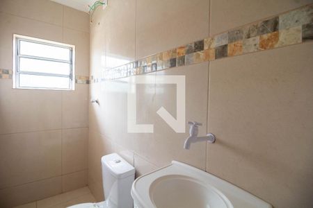 Casa para alugar com 52m², 2 quartos e sem vagaBanheiro