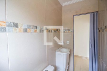 Casa para alugar com 52m², 2 quartos e sem vagaBanheiro