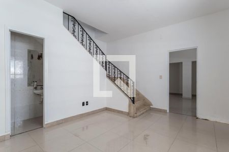 Sala de casa à venda com 5 quartos, 306m² em Jardim Luzitânia, São Paulo