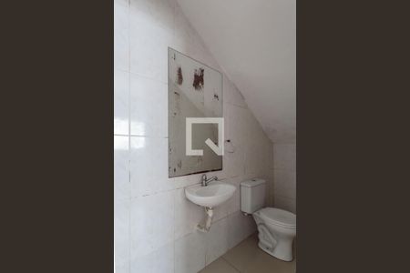 Casa à venda com 306m², 5 quartos e 4 vagas Casa à venda com 306m², 5 quartos e 4 vagasLavabo