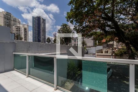 Casa à venda com 306m², 5 quartos e 4 vagas Casa à venda com 306m², 5 quartos e 4 vagasVaranda do Quarto 5