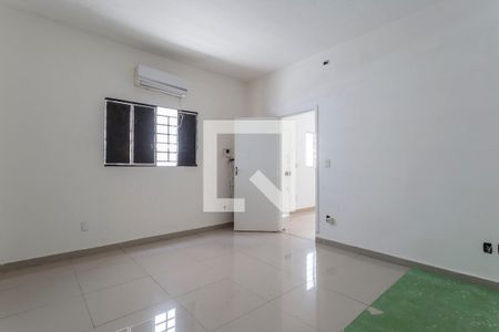 Sala de casa à venda com 5 quartos, 306m² em Jardim Luzitânia, São Paulo