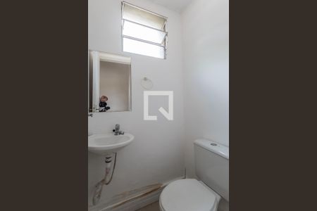 Casa à venda com 306m², 5 quartos e 4 vagas Casa à venda com 306m², 5 quartos e 4 vagasBanheiro Quarto 5