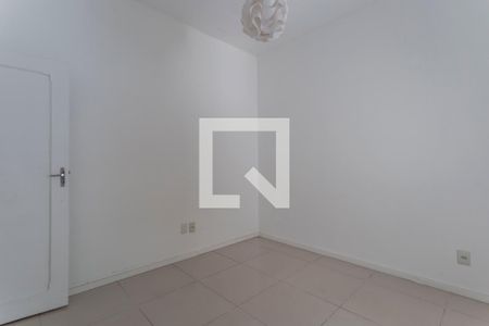 Casa à venda com 306m², 5 quartos e 4 vagas Casa à venda com 306m², 5 quartos e 4 vagasQuarto 3