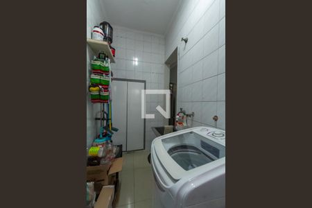 Casa à venda com 230m², 3 quartos e 2 vagasÁrea de Serviço
