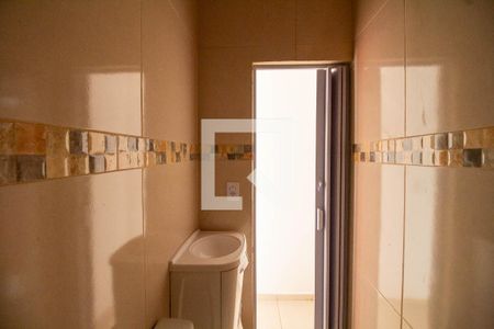 Casa para alugar com 36m², 2 quartos e sem vagaBanheiro 