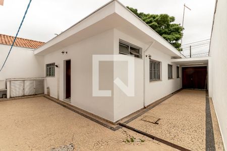 Casa à venda com 240m², 4 quartos e 2 vagas Casa à venda com 240m², 4 quartos e 2 vagasQuintal