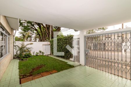 Casa à venda com 240m², 4 quartos e 2 vagas Casa à venda com 240m², 4 quartos e 2 vagasJardim/Garagem