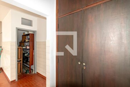 Casa à venda com 240m², 4 quartos e 2 vagas Casa à venda com 240m², 4 quartos e 2 vagasÁrea de Serviço