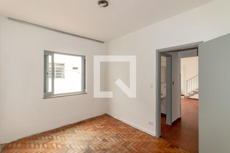 Casa à venda com 240m², 4 quartos e 2 vagas Casa à venda com 240m², 4 quartos e 2 vagasQuarto da Edícula