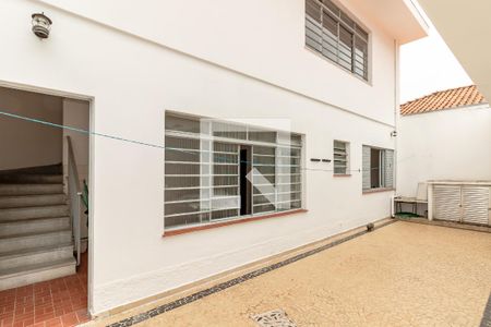 Casa à venda com 240m², 4 quartos e 2 vagas Casa à venda com 240m², 4 quartos e 2 vagasQuintal