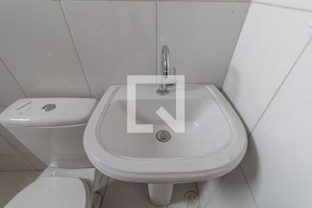 Casa à venda com 66m², 2 quartos e 2 vagasBanheiro Suíte 2