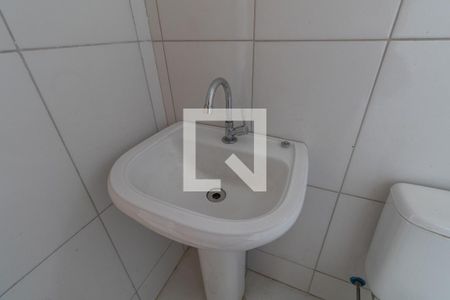 Casa de condomínio à venda com 59m², 2 quartos e 2 vagasBanheiro Suíte 1