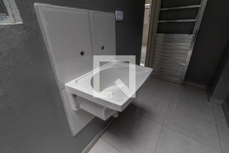 Casa de condomínio à venda com 65m², 2 quartos e 1 vagaÁrea de Serviço