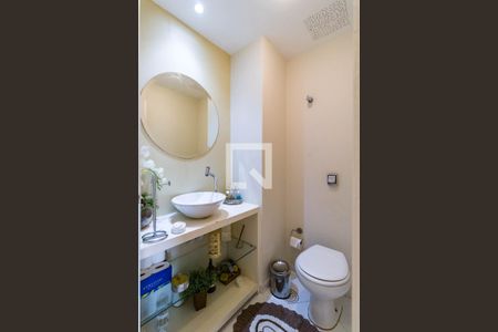 Apartamento à venda com 117m², 3 quartos e 4 vagasBanheiro