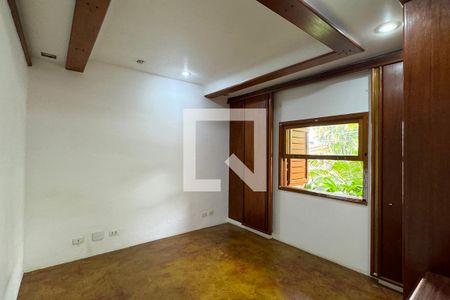 Casa de condomínio para alugar com 486m², 4 quartos e 8 vagasSuíte 2