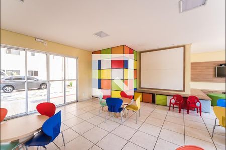 Apartamento para alugar com 49m², 2 quartos e 1 vaga Apartamento para alugar com 49m², 2 quartos e 1 vagaÁrea comum - brinquedoteca