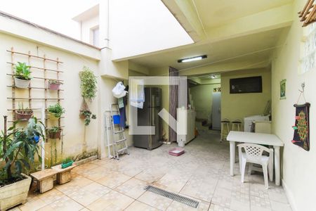 Casa à venda com 100m², 3 quartos e 1 vaga Casa à venda com 100m², 3 quartos e 1 vagaQuintal