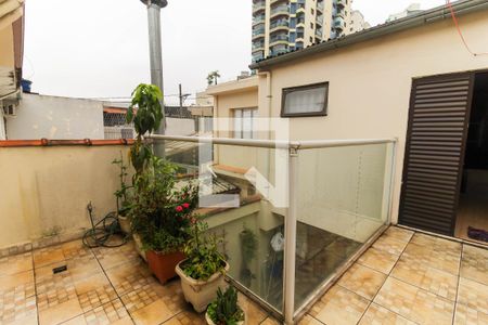 Casa à venda com 100m², 3 quartos e 1 vaga Casa à venda com 100m², 3 quartos e 1 vagaVaranda