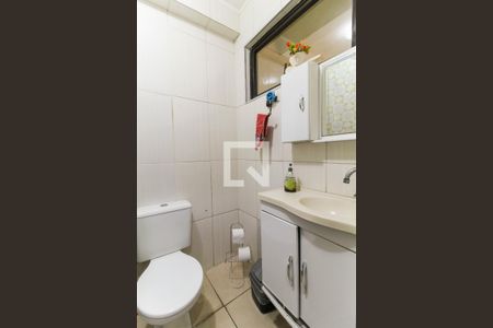 Casa à venda com 100m², 3 quartos e 1 vaga Casa à venda com 100m², 3 quartos e 1 vagaBanheiro 2