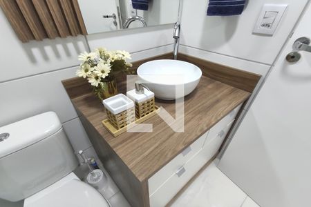 Apartamento para alugar com 60m², 2 quartos e sem vaga Apartamento para alugar com 60m², 2 quartos e sem vagaBanheiro