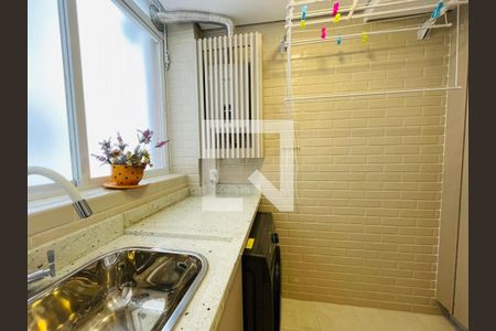 Apartamento para alugar com 147m², 3 quartos e 1 vagaÁrea de Serviço