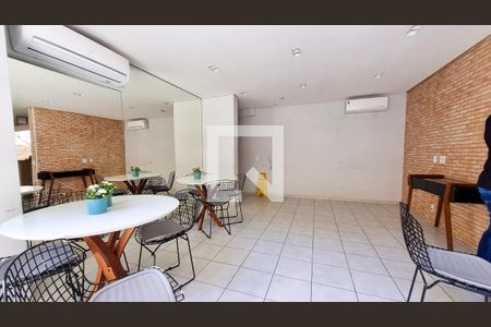 Apartamento à venda com 46m², 2 quartos e 1 vaga Apartamento à venda com 46m², 2 quartos e 1 vagaÁrea comum - Salão de festas